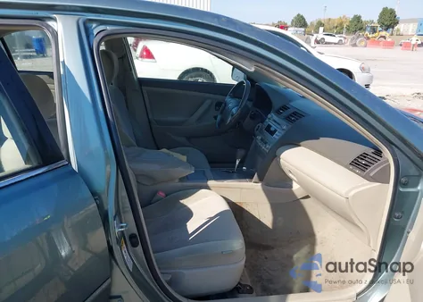 2010 Toyota Camry Hybrid из США, поврежденный, VIN 4T1BB3EK3AU120430